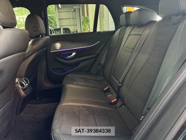 Mercedes Benz E-CLASS 2018-01 8208656-17