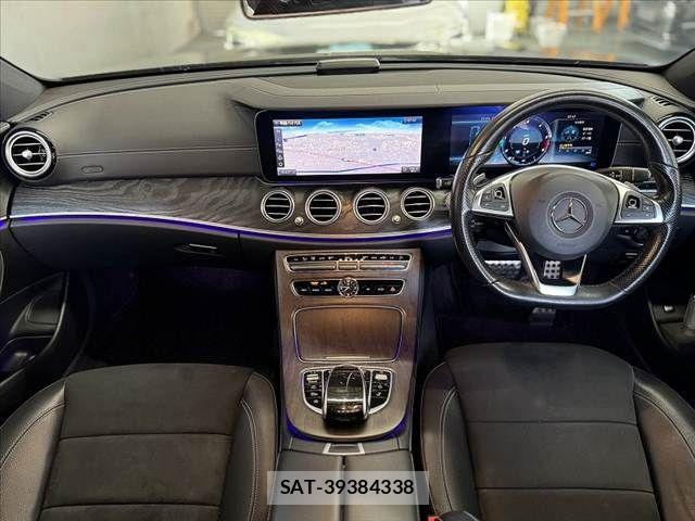 Mercedes Benz E-CLASS 2018-01 8208656-1
