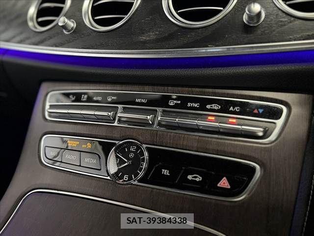 Mercedes Benz E-CLASS 2018-01 8208656-25