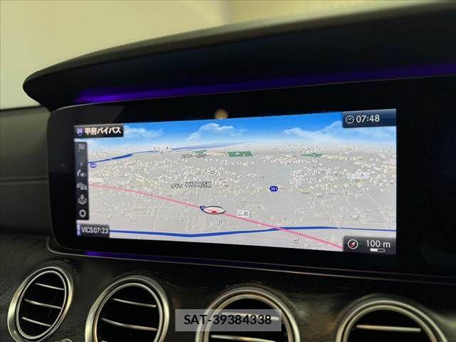 Mercedes Benz E-CLASS 2018-01 8208656-4