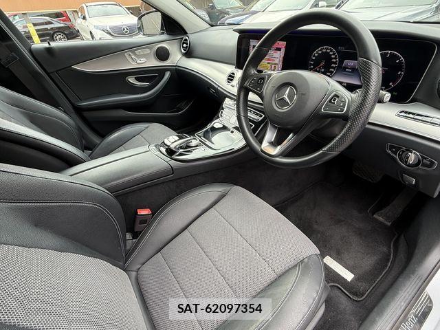 Mercedes Benz E-CLASS 2017-08 8208657-9