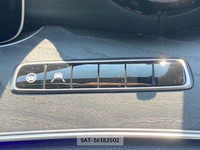Mercedes Benz E-CLASS 2017-02 8208655-23