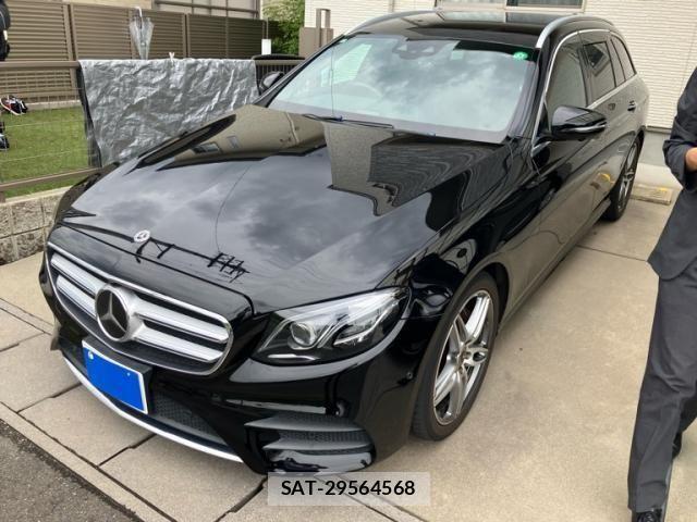 Mercedes Benz E-CLASS 2017-07 8208653-0