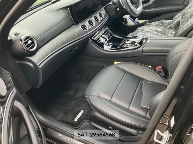 Mercedes Benz E-CLASS 2017-07 8208653-10