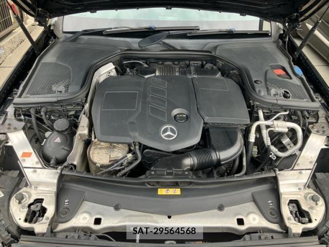 Mercedes Benz E-CLASS 2017-07 8208653-11