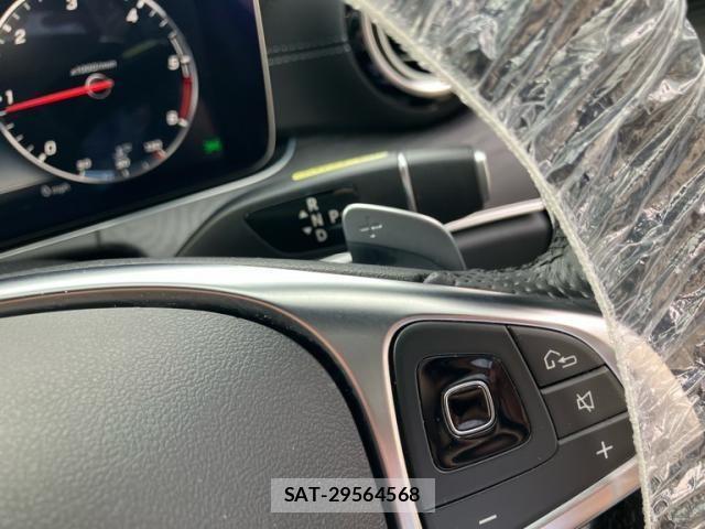 Mercedes Benz E-CLASS 2017-07 8208653-13