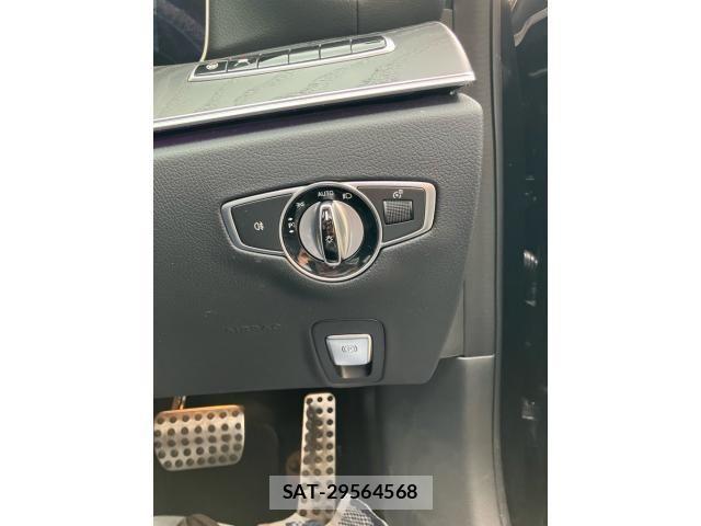 Mercedes Benz E-CLASS 2017-07 8208653-17