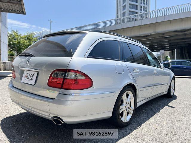 Mercedes Benz E-CLASS 2009-11 8208658-8