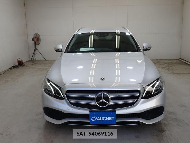 Mercedes Benz E-CLASS 2017-09 8245878-4