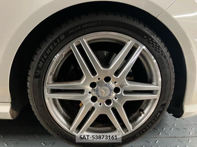 Mercedes Benz E-CLASS 2011-12 8315394-9