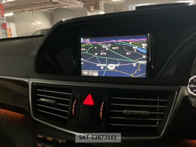 Mercedes Benz E-CLASS 2011-12 8315394-17