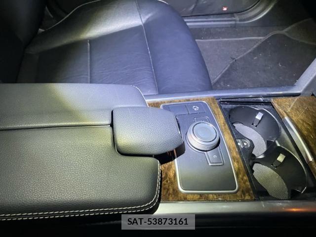 Mercedes Benz E-CLASS 2011-12 8315394-20