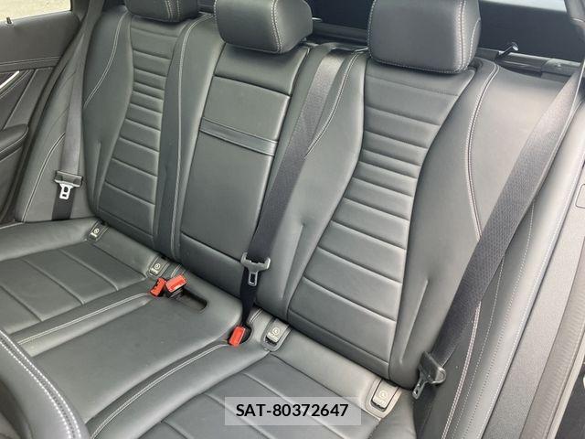 Mercedes Benz E-CLASS 2023-08 8336738-12