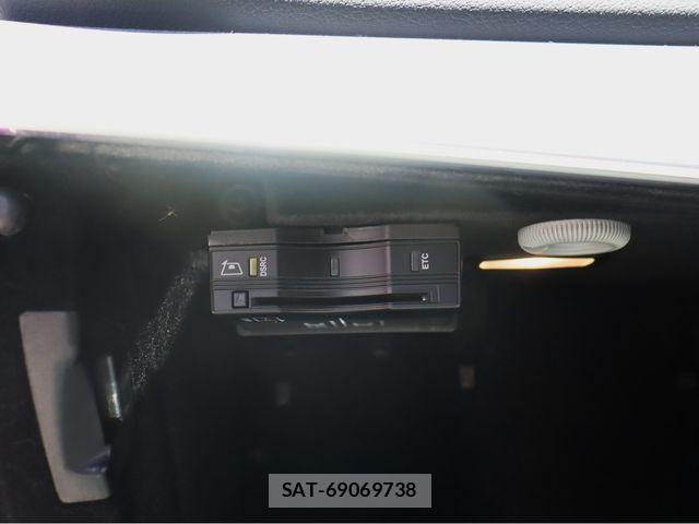 Mercedes Benz E-CLASS 2018-01 8336739-10