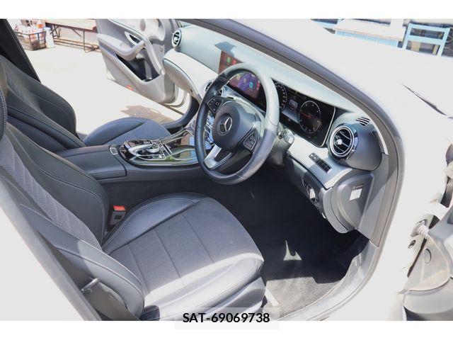 Mercedes Benz E-CLASS 2018-01 8336739-2
