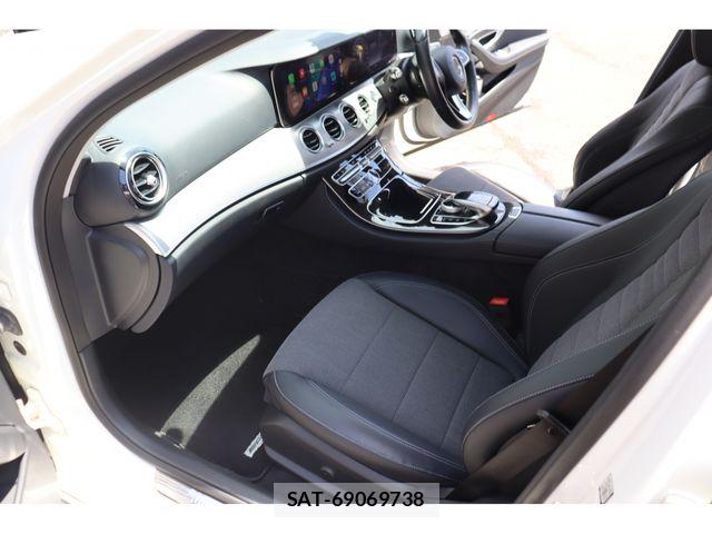 Mercedes Benz E-CLASS 2018-01 8336739-5