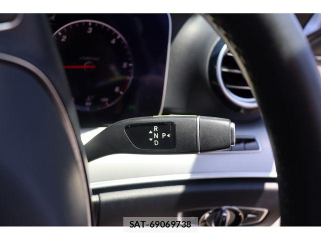 Mercedes Benz E-CLASS 2018-01 8336739-6