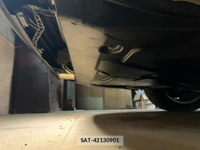 Mercedes Benz E-CLASS 2010-03 8336740-24