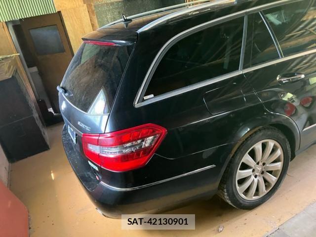 Mercedes Benz E-CLASS 2010-03 8336740-3