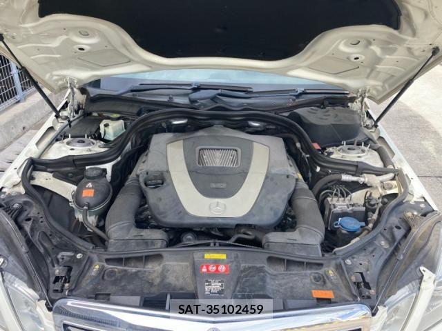 Mercedes Benz E-CLASS 2011-06 8366947-10
