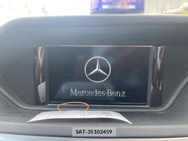Mercedes Benz E-CLASS 2011-06 8366947-27