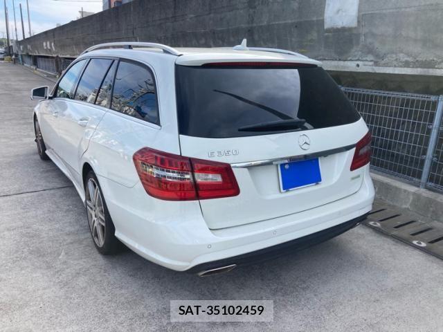 Mercedes Benz E-CLASS 2011-06 8366947-4