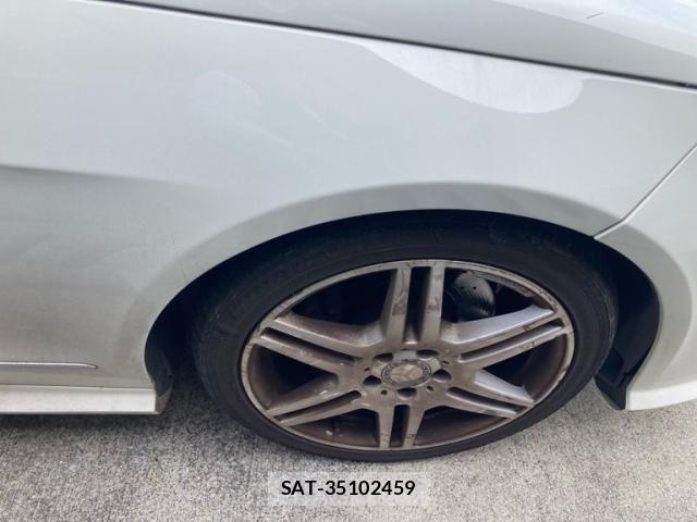 Mercedes Benz E-CLASS 2011-06 8366947-5
