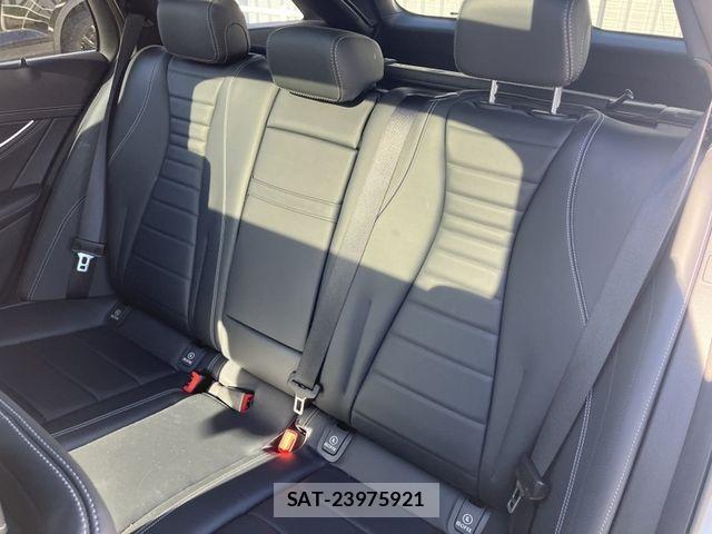 Mercedes Benz E-CLASS 2022-05 8366944-12