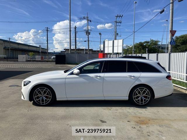 Mercedes Benz E-CLASS 2022-05 8366944-4