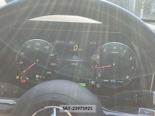 Mercedes Benz E-CLASS 2022-05 8366944-6