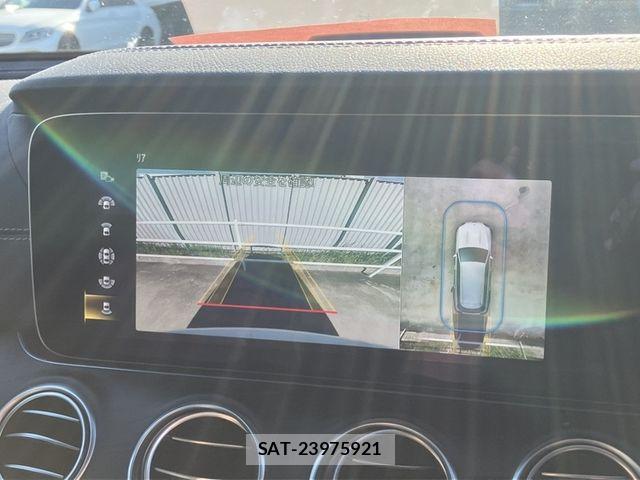 Mercedes Benz E-CLASS 2022-05 8366944-8
