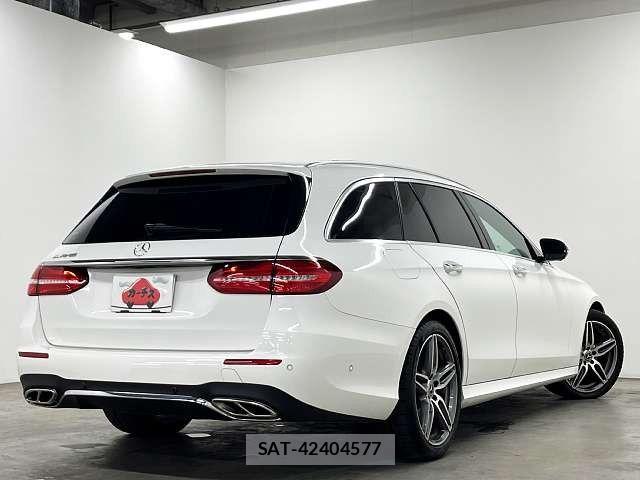 Mercedes Benz E-CLASS 2017-08 8366943-2