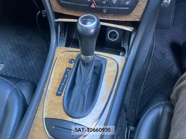 Mercedes Benz E-CLASS 2010-03 8366950-6