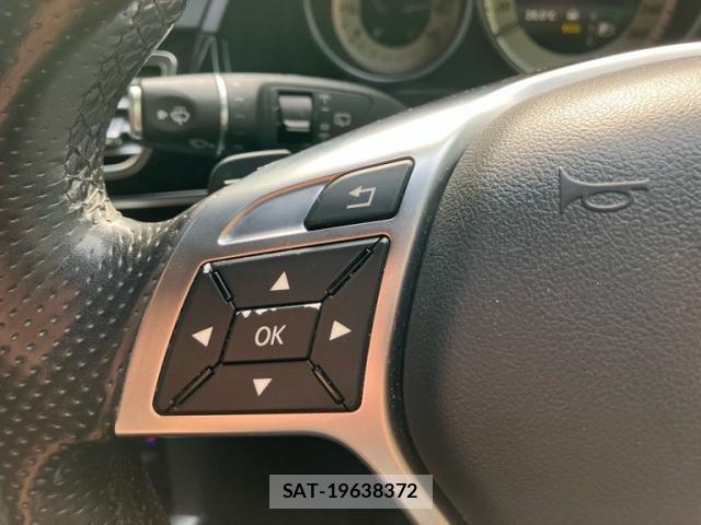 Mercedes Benz E-CLASS 2016-03 8366946-21