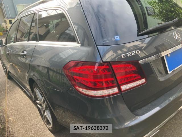 Mercedes Benz E-CLASS 2016-03 8366946-5