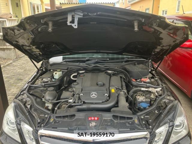 Mercedes Benz E-CLASS 2011-09 8371855-22