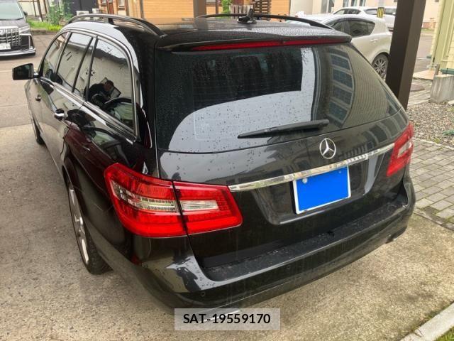 Mercedes Benz E-CLASS 2011-09 8371855-3