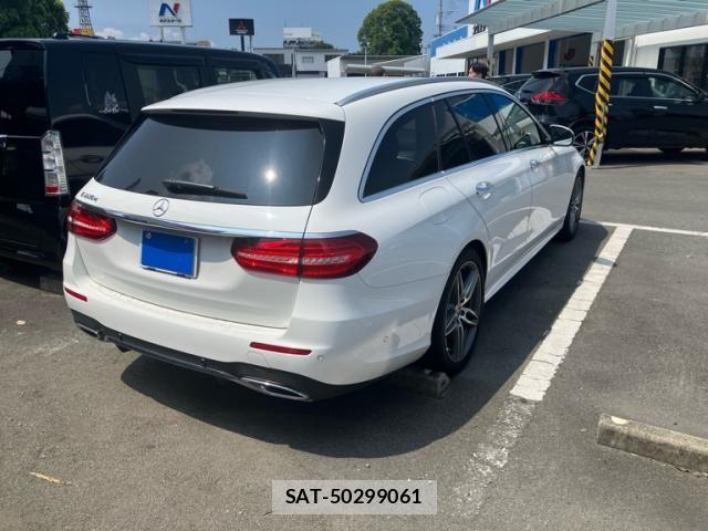 Mercedes Benz E-CLASS 2018-09 8413545-4