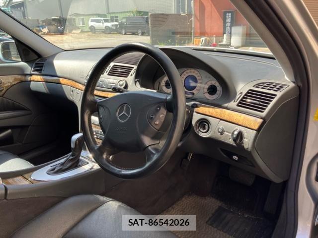 Mercedes Benz E-CLASS 2005-10 8457886-16