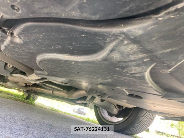 Mercedes Benz E-CLASS 2013-06 8525723-9