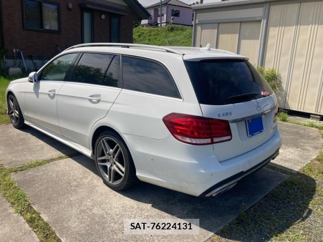 Mercedes Benz E-CLASS 2013-06 8525723-2