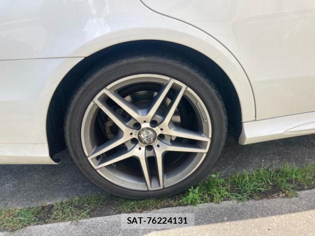 Mercedes Benz E-CLASS 2013-06 8525723-6