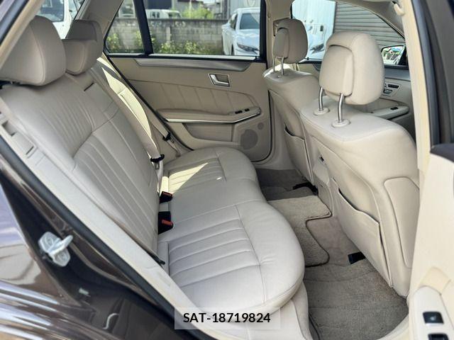 Mercedes Benz E-CLASS 2014-01 8525721-17