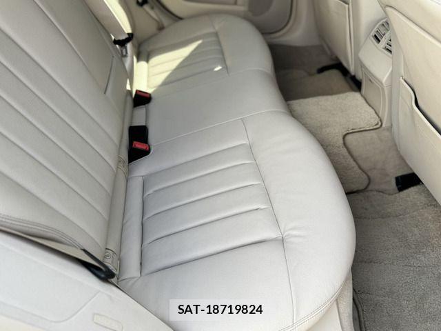 Mercedes Benz E-CLASS 2014-01 8525721-18