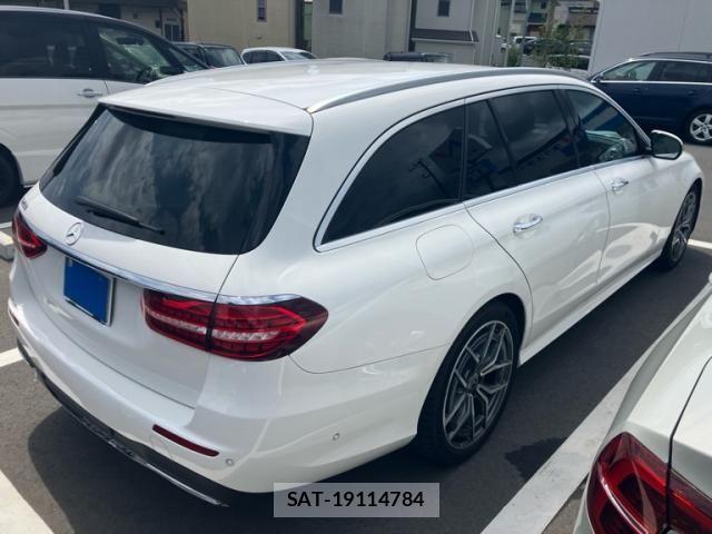 Mercedes Benz E-CLASS 2022-03 8627661-4