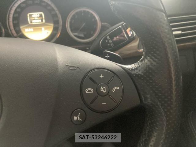Mercedes Benz E-CLASS 2011-09 8627662-17