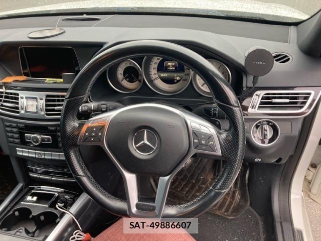 Mercedes Benz E-CLASS 2014-11 8660189-13