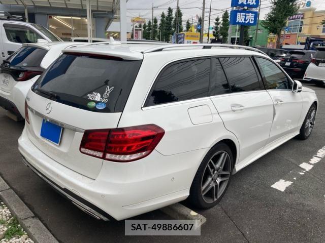 Mercedes Benz E-CLASS 2014-11 8660189-3