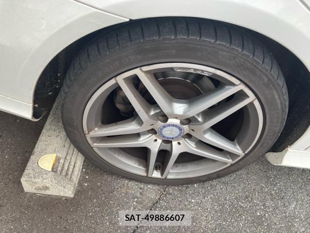 Mercedes Benz E-CLASS 2014-11 8660189-8