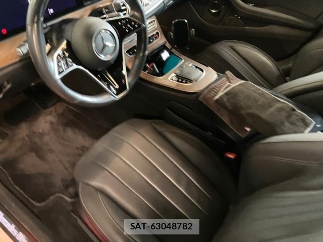 Mercedes Benz E-CLASS 2022-01 8660186-11